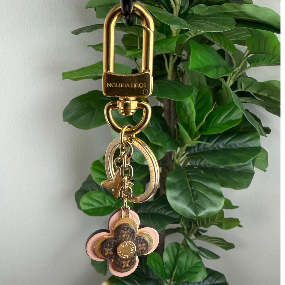 💎✨ Authentic Louis Vuitton Blooming Flowers BB Bag Charm